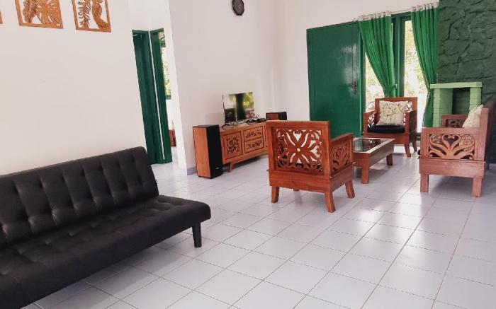 Villa ChavaMinerva Aprila Ciater with Private Pool