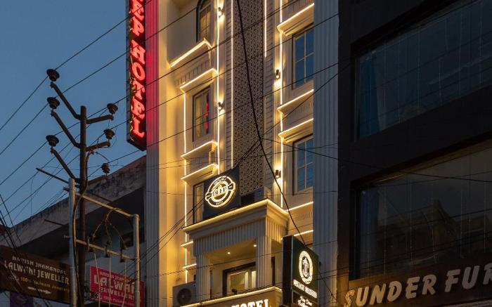 Deep Hotel