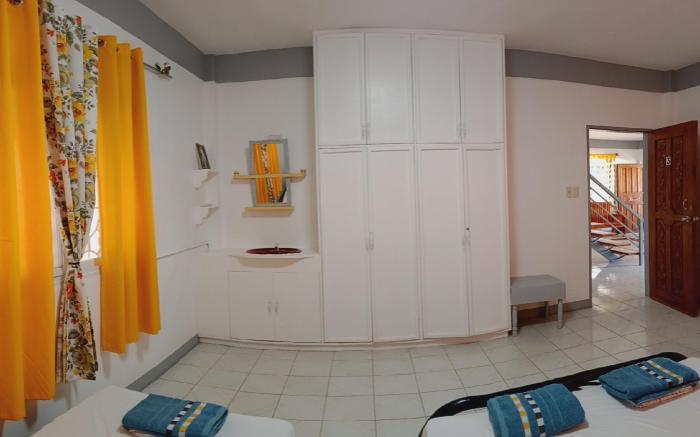 Estro's house- Freesia Room