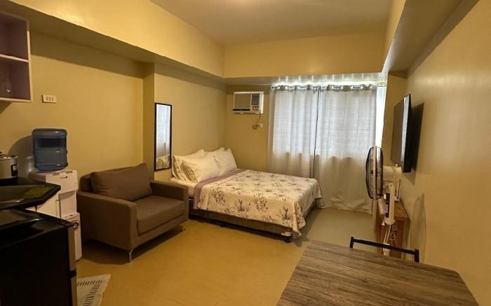 1 Queen Bed, 3 pax