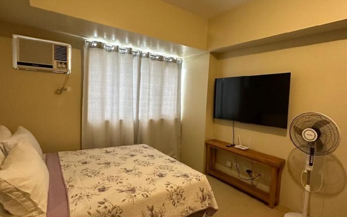 1 Queen Bed, 3 pax