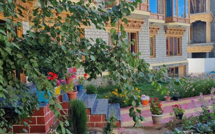 Hotel Silk Way