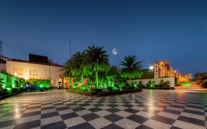 PALM GREEN HOTEL & RESORT