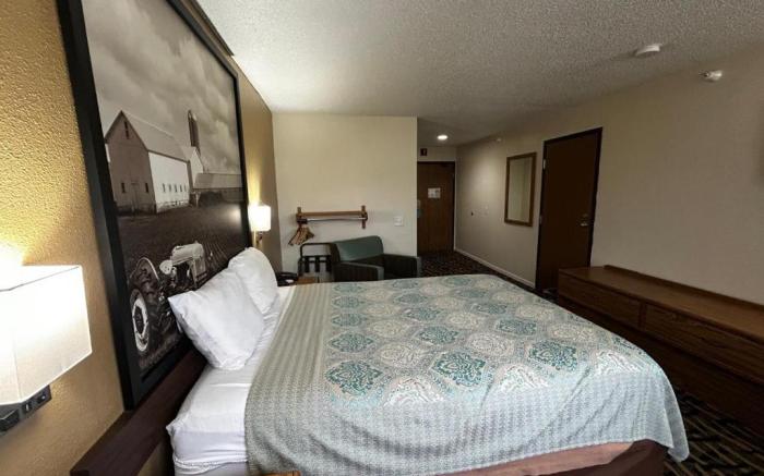 OYO West Point Inn