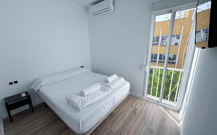Double room with private bathroom