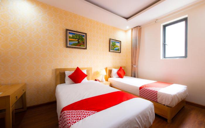 Dragon Hotel