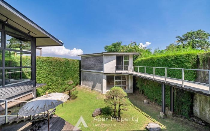 Luxury and Unique Lava Loft Pererenan