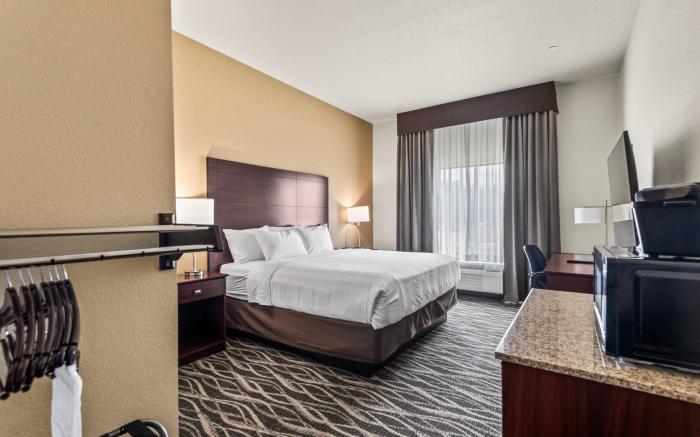 Cobblestone Hotel & Suites - Foley