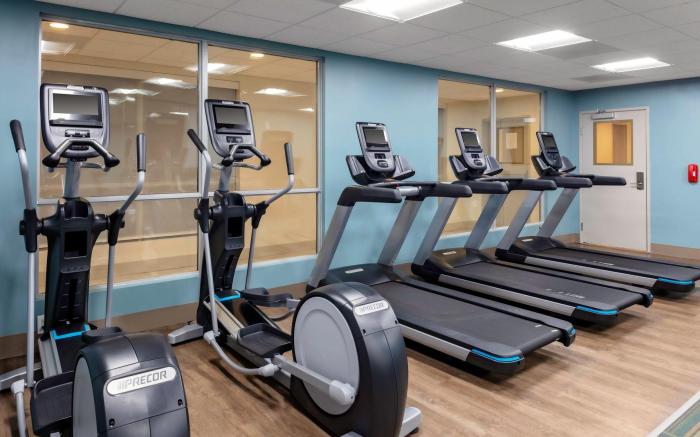 Holiday Inn Express And Suites Wilmington West - Medical Park By IHG