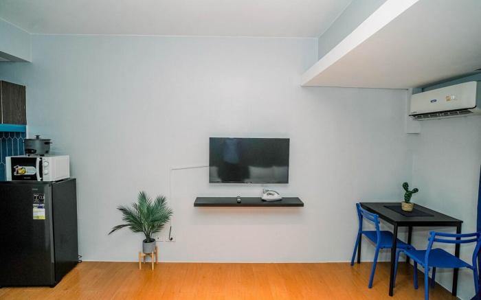 Modern Blue Haven in Makati CBD