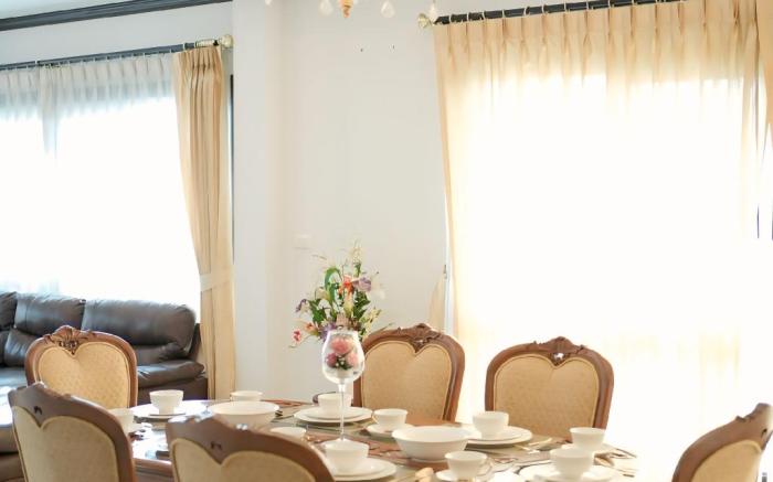 Royal Boat Pool Villa-Pattaya’s Hidden Gem