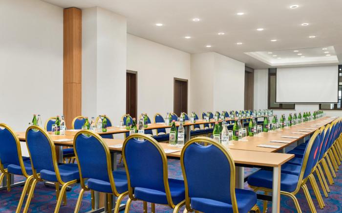 Ramada Hotel & Suites by Wyndham Yerevan