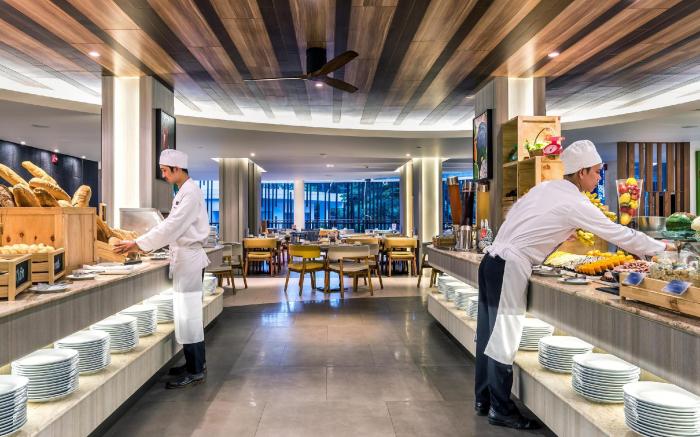 Holiday Inn Resort Phuket Karon Beach By IHG