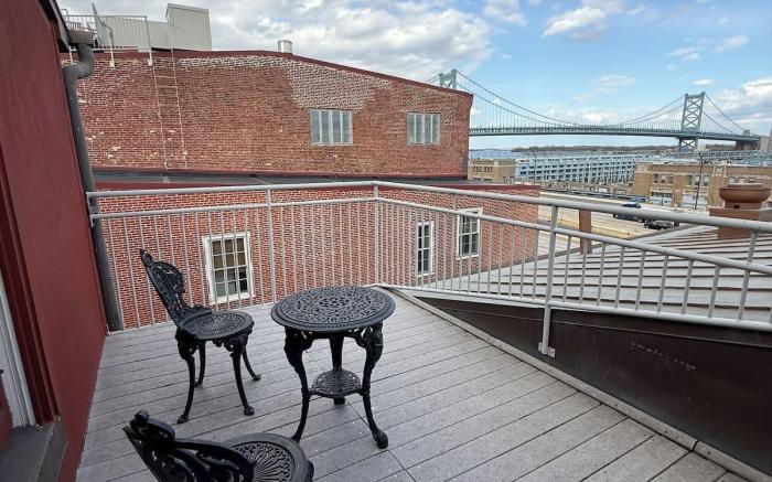 Penn's View Hotel Philadelphia