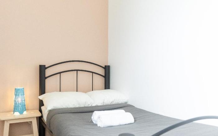 Auberge Saintlo Montreal Hostel