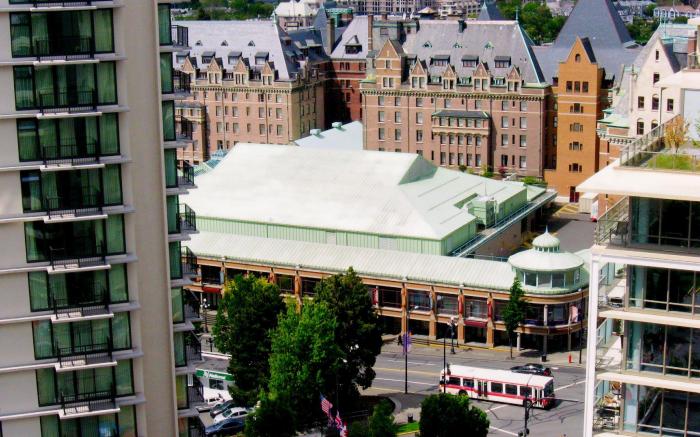 Chateau Victoria Hotel & Suites
