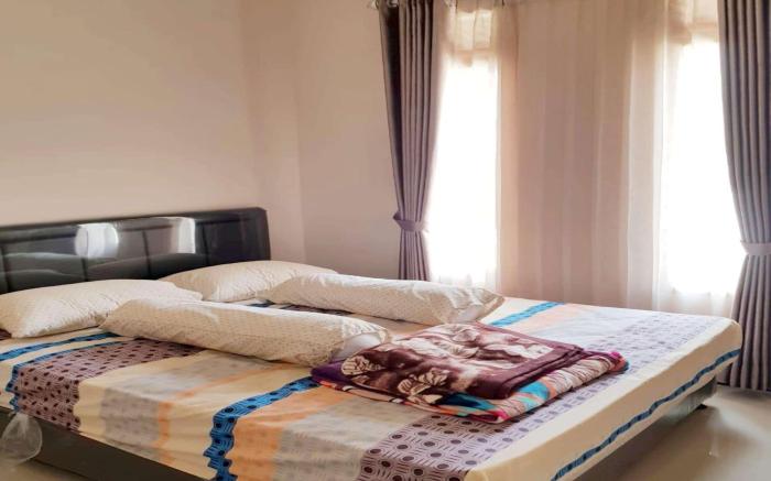 VILLA DIAMOND KUSUMA 3 Kamar Kapasitas 8 orang
