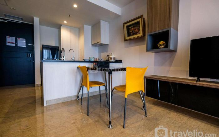 Elegant 1BR Branz BSD Apt near AEON By Travelio