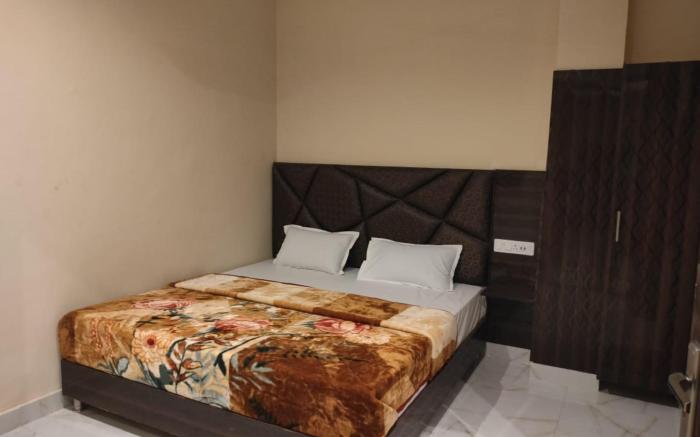 Goroomgo Sukhmanee Home stay Amritsar