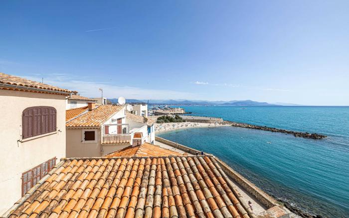 Charming 2 bedroom Flat, sea view - Antibes Centre