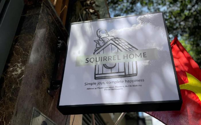 Squirrel Home