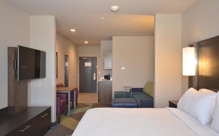 Holiday Inn Express & Suites Oklahoma City Mid - Arpt Area By IHG