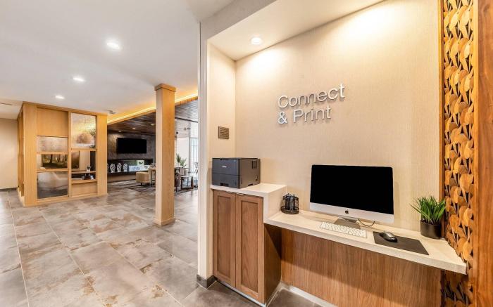 Fairfield Inn & Suites Gainesville I-35