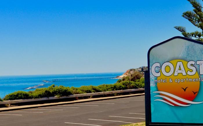 COAST motel & apartments