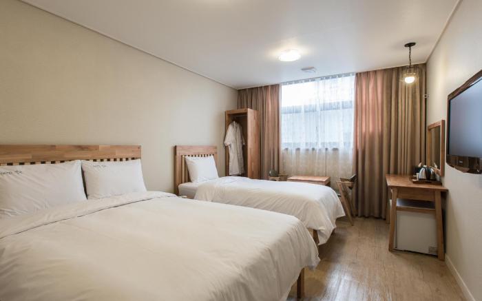 Elin Hotel (Korea Quality)