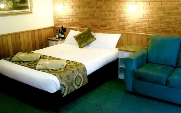 Golden River Motor Inn