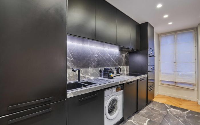 Magnificent apartment - 3BR/ 8P - Europe