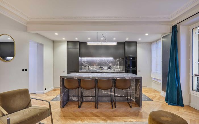 Magnificent apartment - 3BR/ 8P - Europe