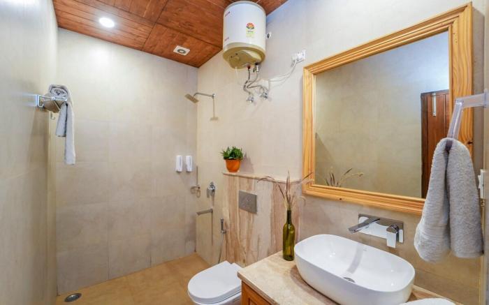 Aperol 1BHK: WiFi+Valley View(1 Km from mall road)