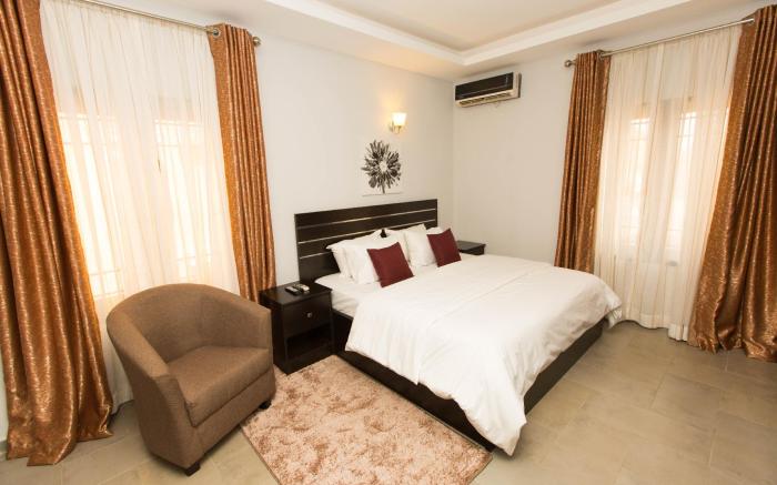 Tenny's Place Apartments