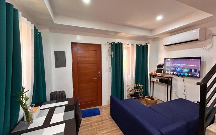 ELYU 3 Storey Staycation House near San Juan Beach