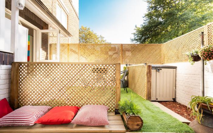 Tower Bridge Rainbow Suites