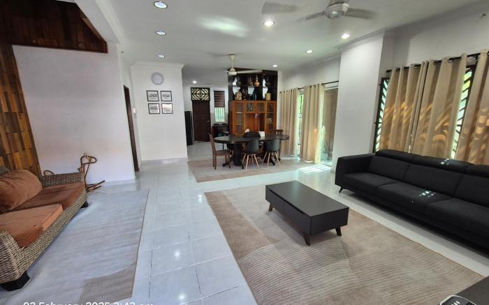 AMZA Homestay 