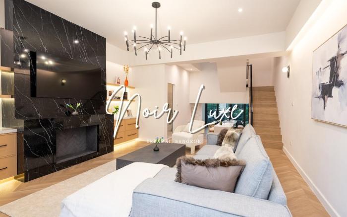 Stylish 5BR Poolhouse + Theater | 2mins to BTS