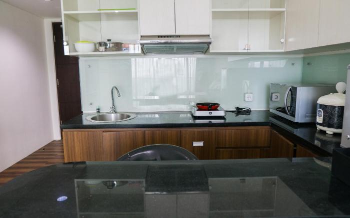Studio Apartment @ Tamansari La Grande By Travelio