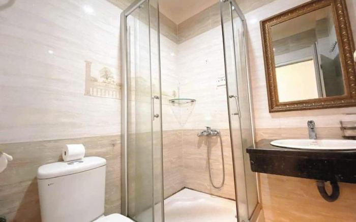 Crowne Hotel Pham Ngu Lao