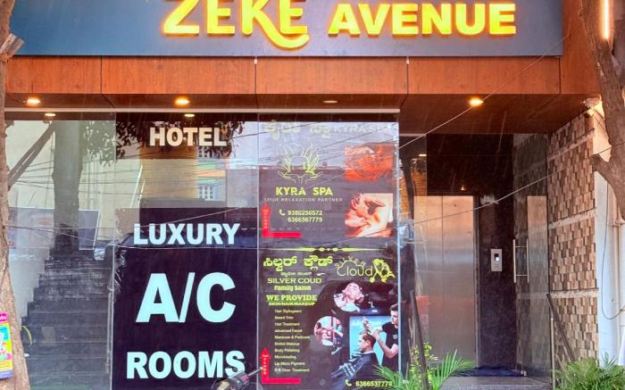 Hotel Zeke Avenue