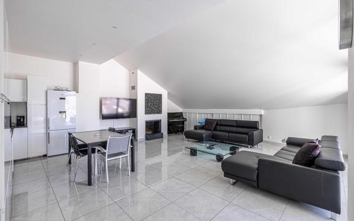 Luxury Penthouse 120mÂ² in the heart of Cannes