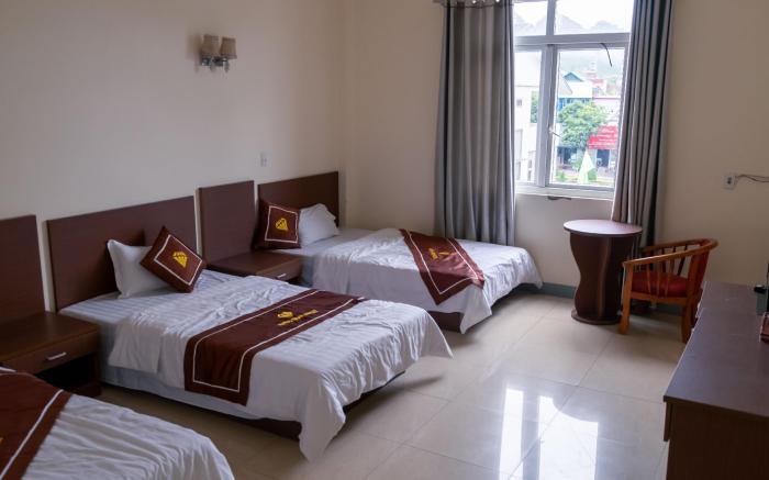 Khách sạn Hồng Ngọc
