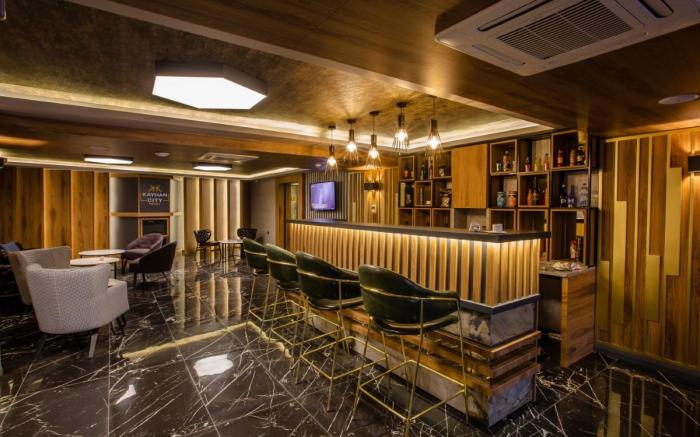 Kayhan City Hotel