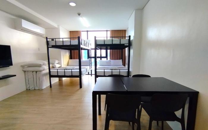 1606  Pool, Gym, Wi-Fi+ Netflix