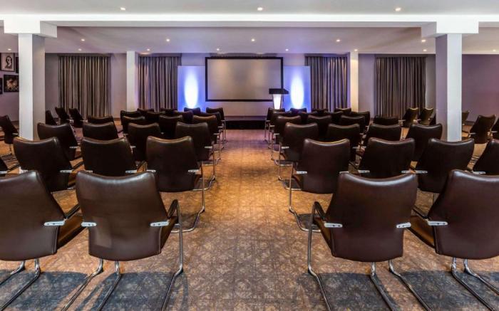 Heritage Palace Walton Hall by Dancenter