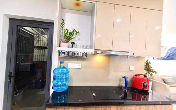 Three bedroom diamond as picture