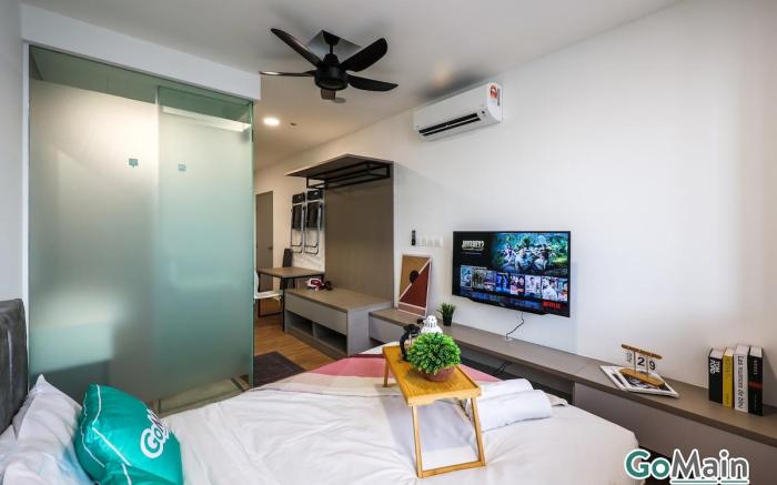 Check-In 24Hours Skypool/ Riveria City KL Sentral