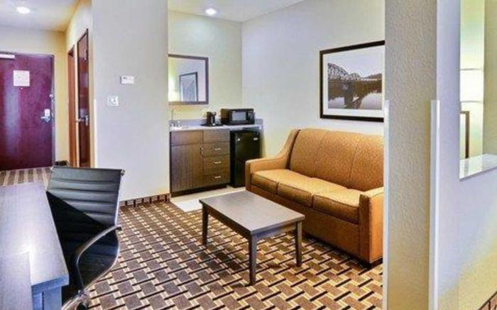 Comfort Suites Uniontown
