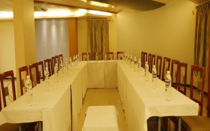 Hotel Kohinoor Square